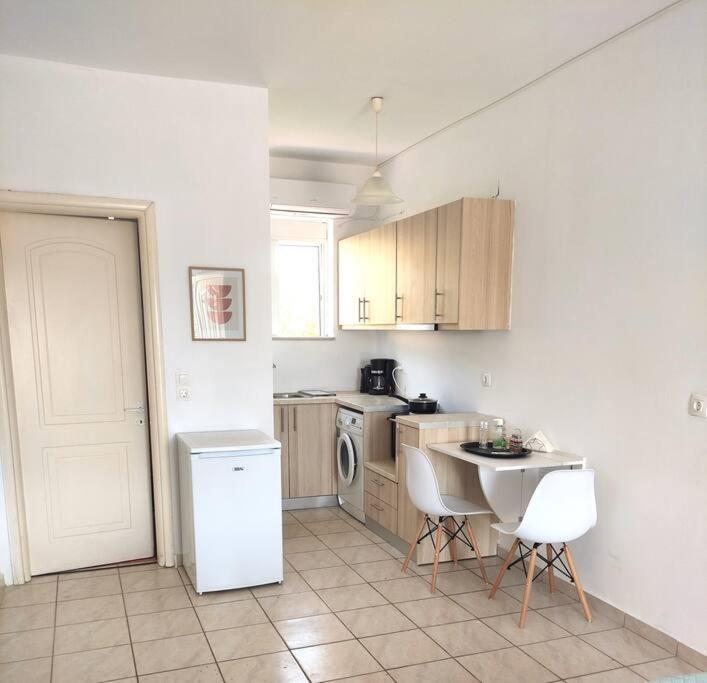#4 Giorgos & Chara Apartments Nea Kydonia Buitenkant foto